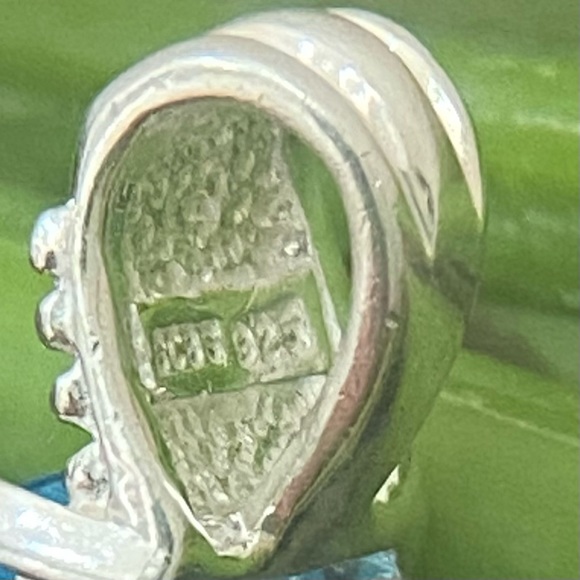 Sterling Silver SCBS 925 Emerald Cut Blue Topaz CZ Cubic Zirconia Pendant 2.9g - Picture 15 of 15